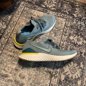 Nike Epic React Flyknit 2 Big Kids' Running Shoe